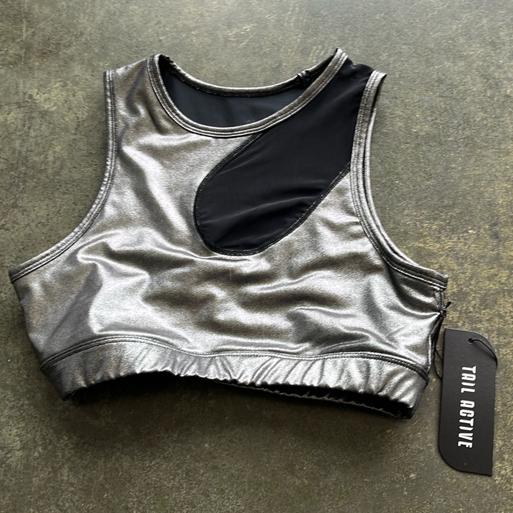 New. Gunmetal foil top sz S